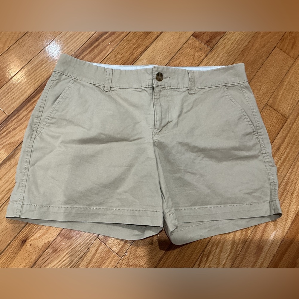 Old Navy Tan Women's Shorts DP
